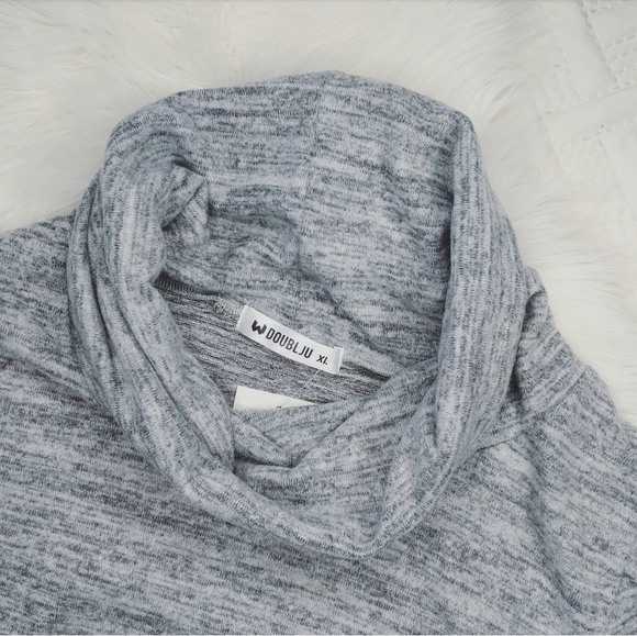 Women's Cowl Neck Pullover Sweater - Picture 3 of 5